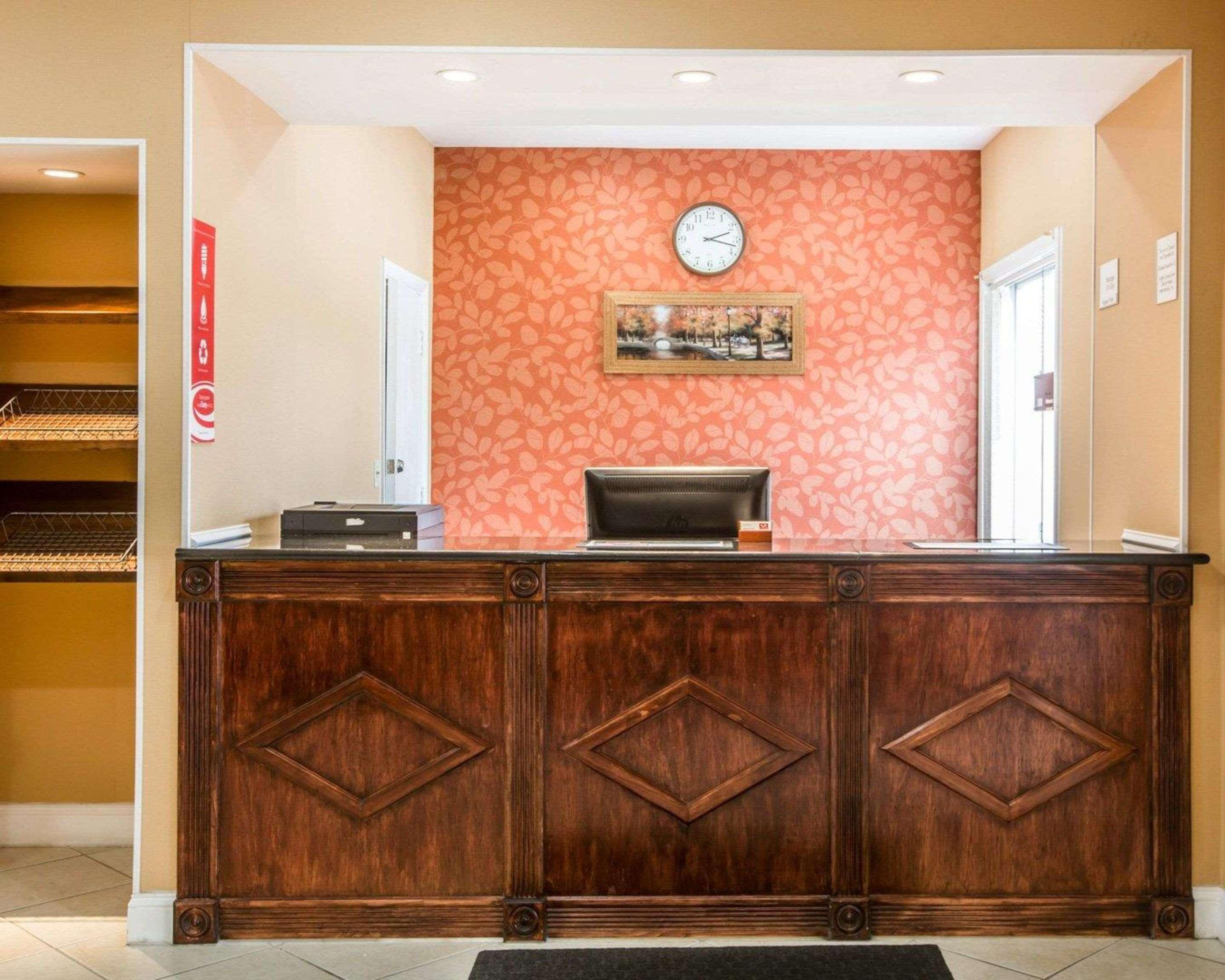 Econo Lodge Lakes Region West Ossipee Exterior photo
