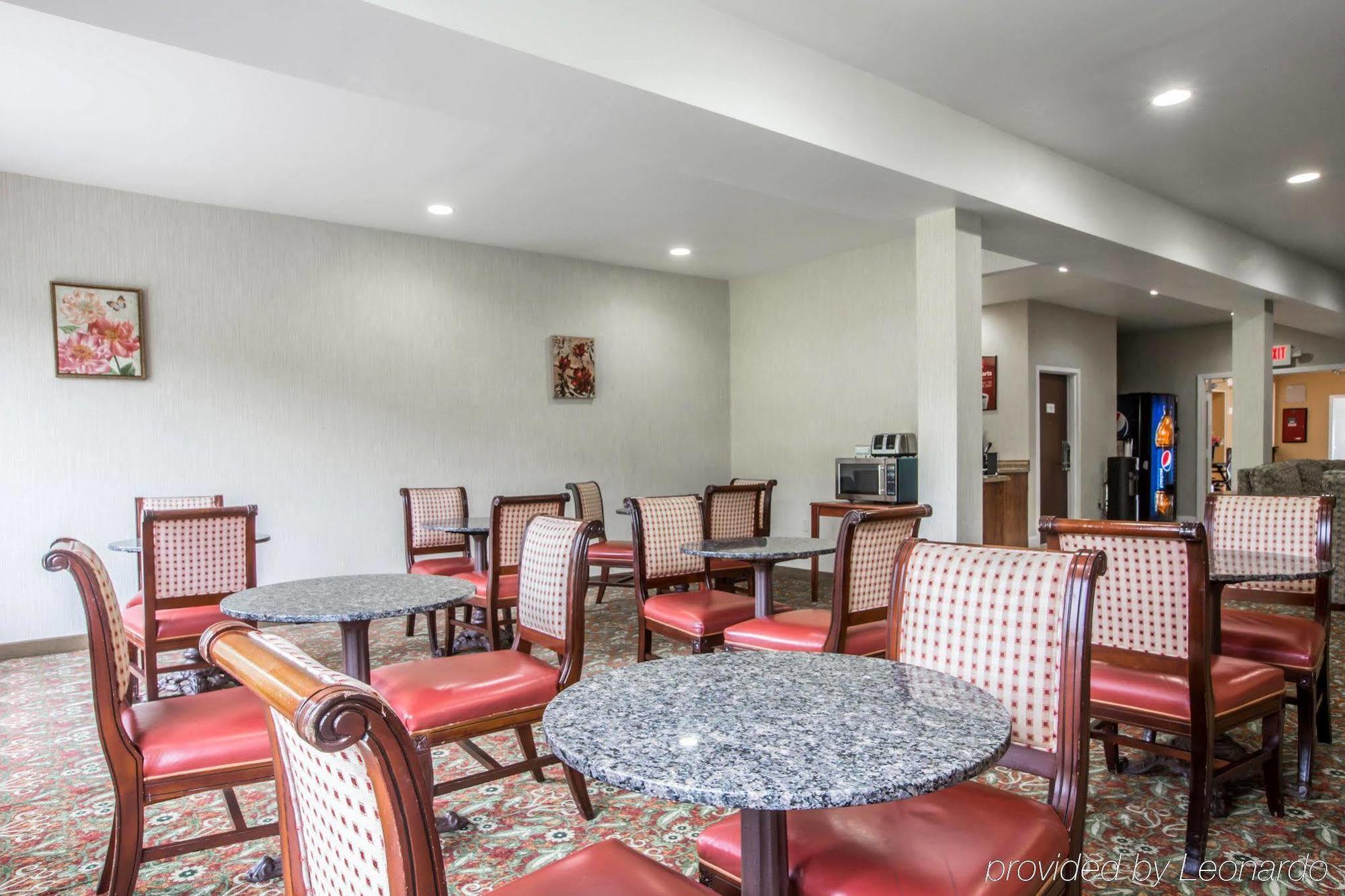 Econo Lodge Lakes Region West Ossipee Exterior photo