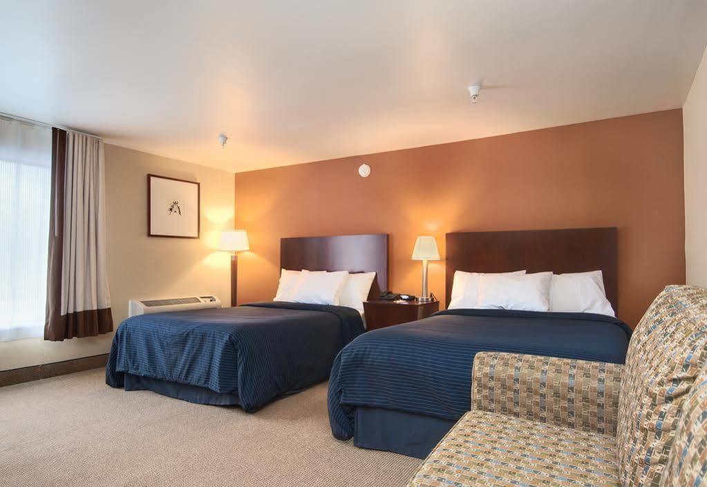 Econo Lodge Lakes Region West Ossipee Exterior photo